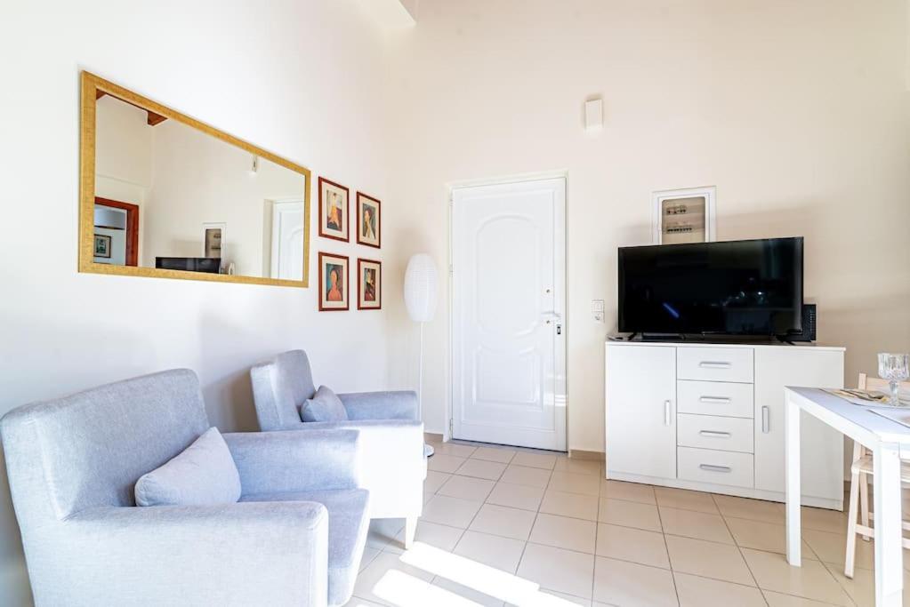 Cozy Apartment In The Heart Of City Center 伊拉克利翁 外观 照片